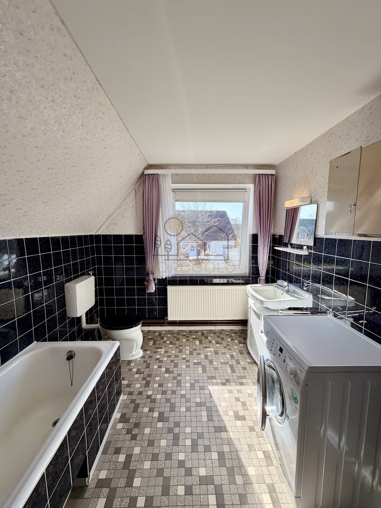 Geräumiger Familientraum – Charmantes Haus m. Potential