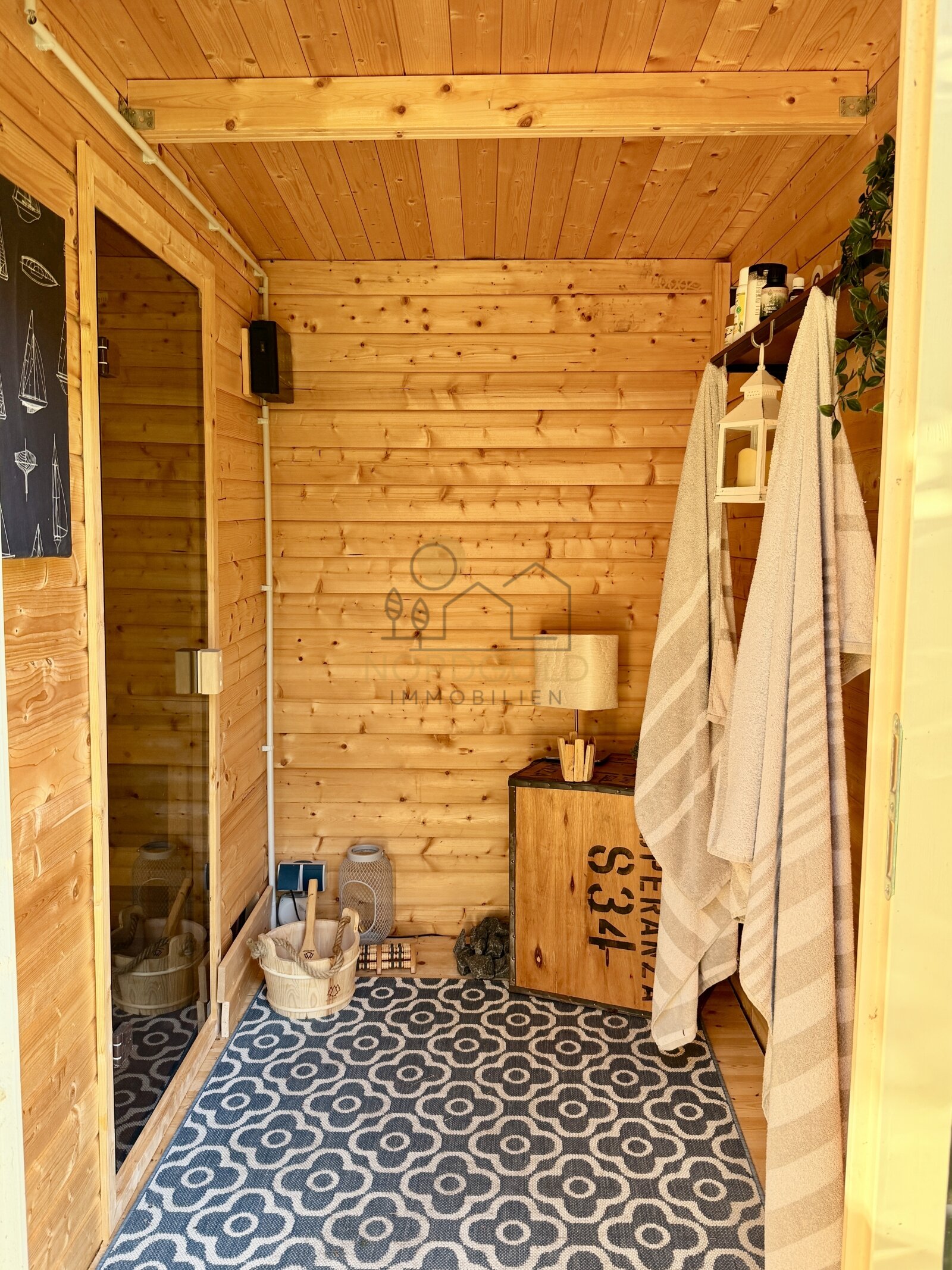 Luxuriöses Traumhaus mit Wellnessgarten und viel Platz