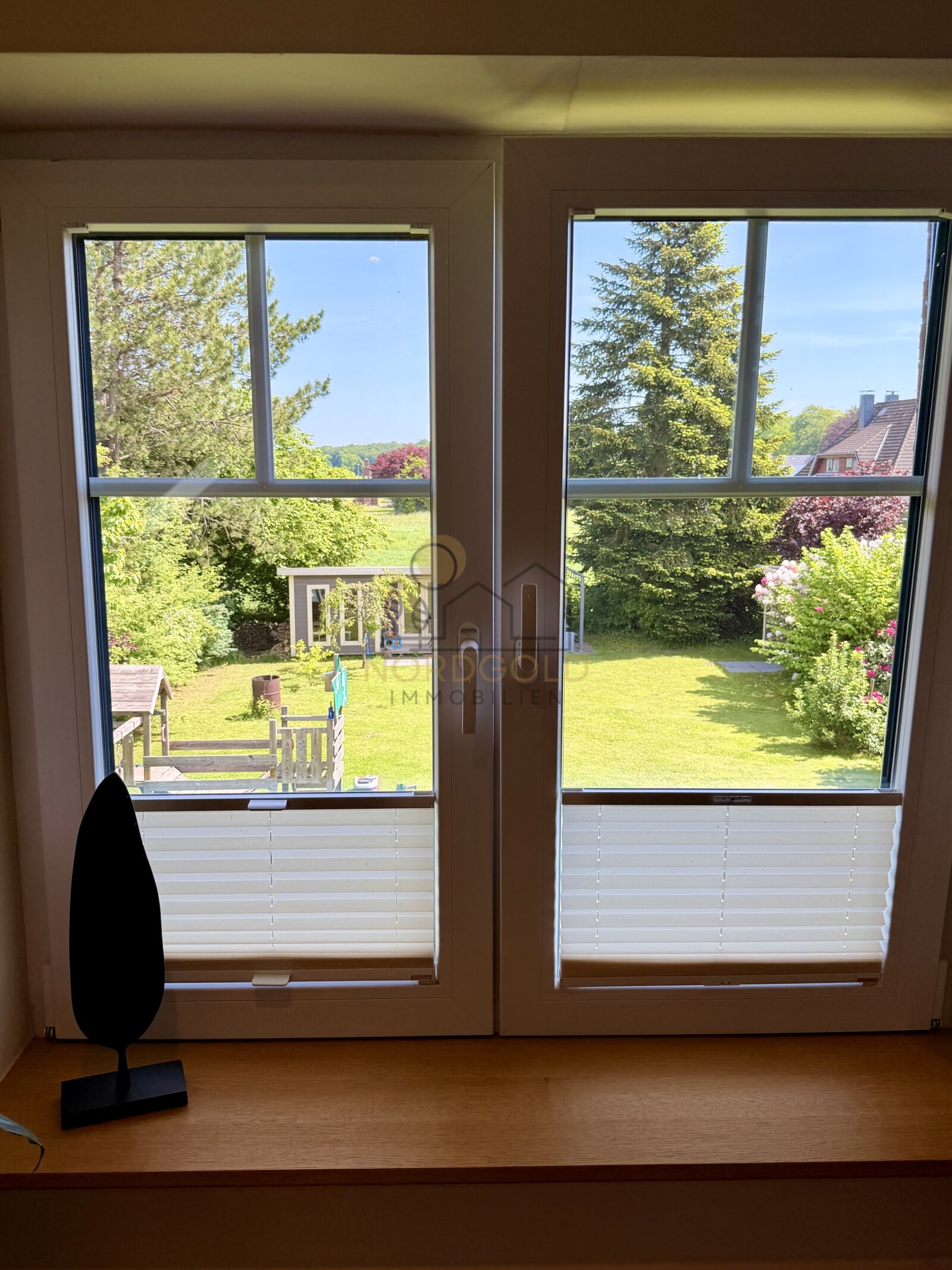 Luxuriöses Traumhaus mit Wellnessgarten und viel Platz