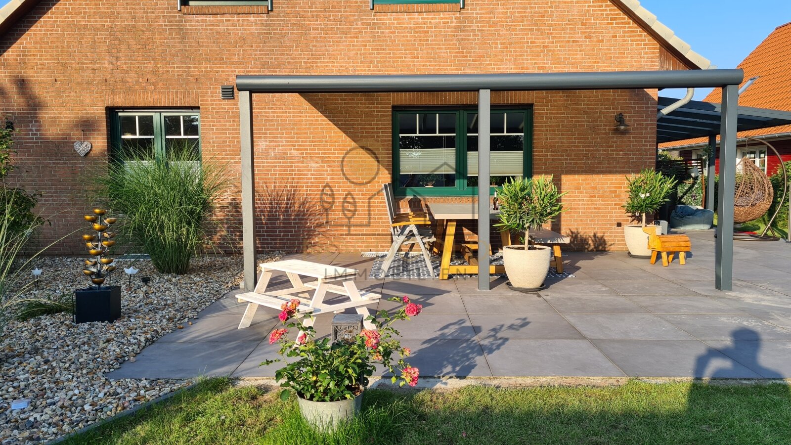 Luxuriöses Traumhaus mit Wellnessgarten und viel Platz