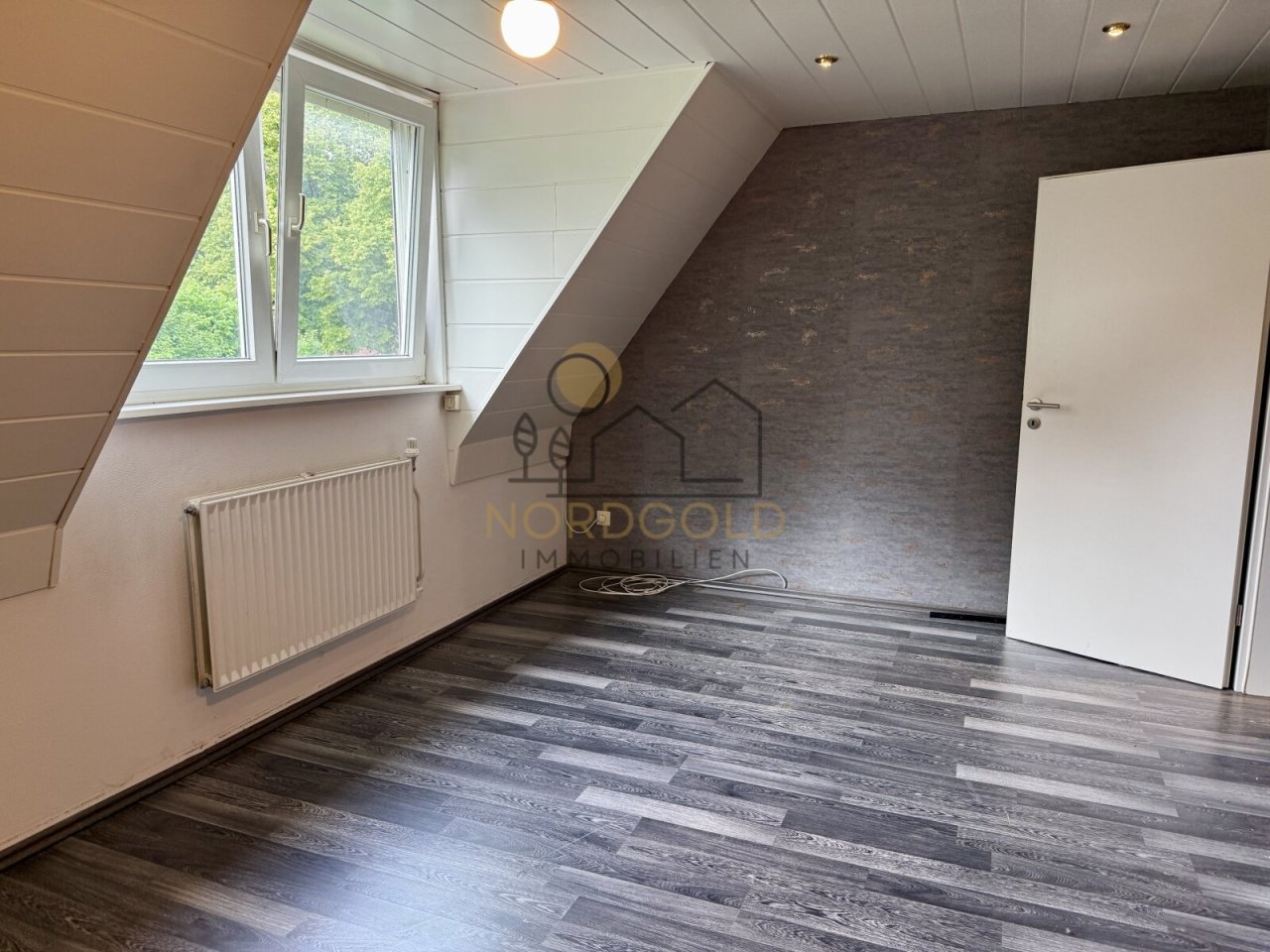 Großes helles Schlafzimmer III Großes helles Schlafzimmer III