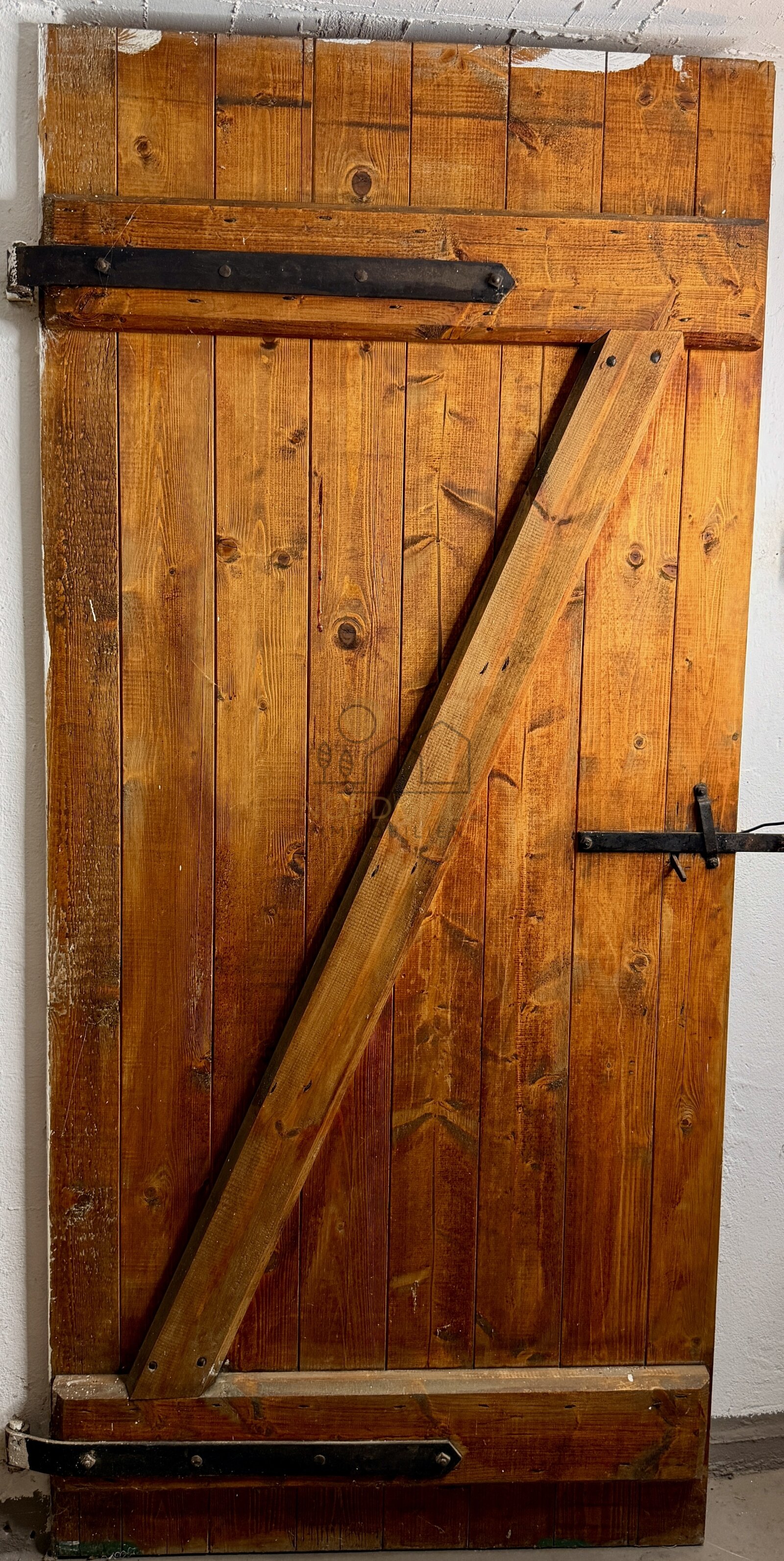 Holztüren im Keller