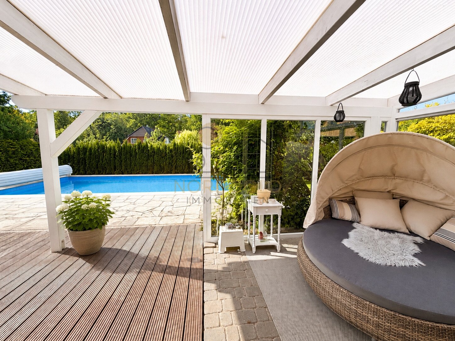 Überdachte Terrasse Überdachte Terrasse