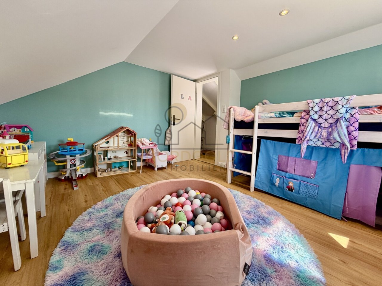 Kinderzimmer 1 OG Kinderzimmer 1 OG